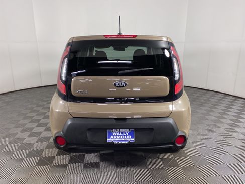 Used 2015 Kia Soul FWD image 5