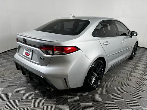 Certified 2025 Toyota Corolla SE image 5