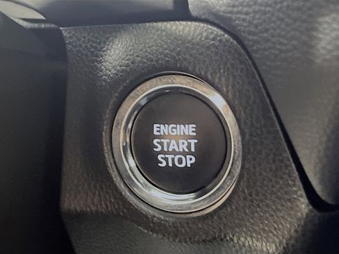 Used 2024 Toyota RAV4 Limited image 23