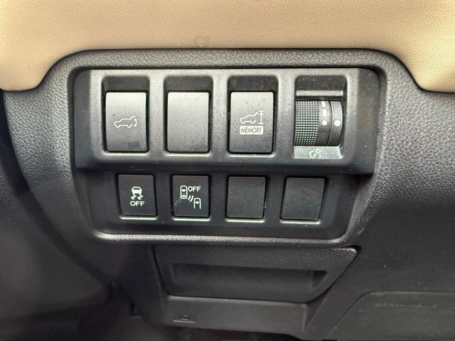 Used 2019 Subaru Ascent Touring AWD/4WD image 14