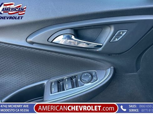 Used 2023 Chevrolet Malibu LT FWD image 11