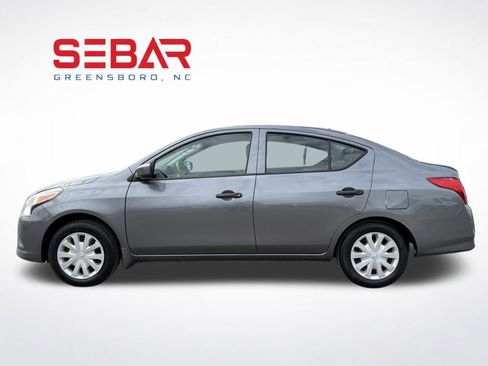 Used 2018 Nissan Versa S FWD image 9