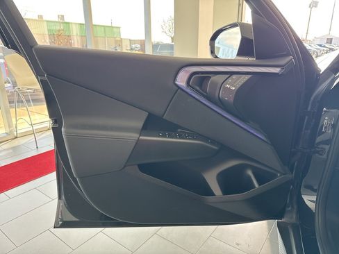 Used 2025 BMW X3 xDrive30i w/ Premium Package image 36