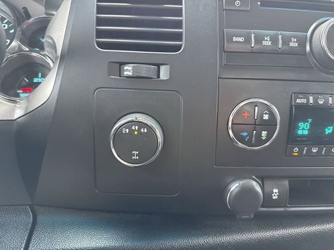 Used 2012 Chevrolet Silverado 2500 LT w/ Interior Plus Package image 20