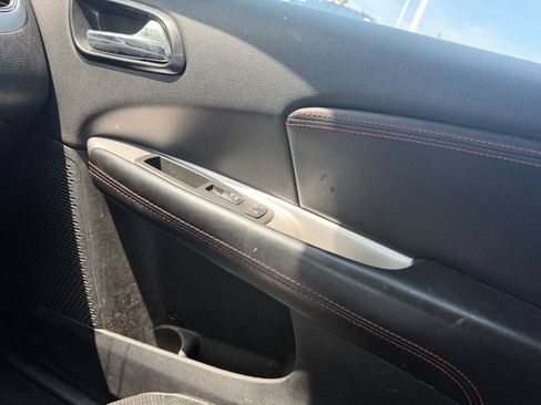 Used 2015 Dodge Journey R/T w/ Flexible Seating Group FWD image 35