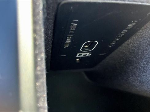 Used 2023 Volvo XC90 B6 Plus w/ Protection Package Premier image 37