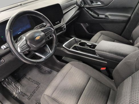 Used 2025 Chevrolet Equinox LT AWD/4WD image 9