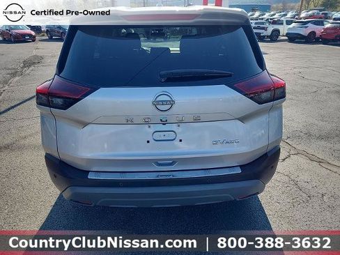 Certified 2022 Nissan Rogue SV AWD/4WD image 7