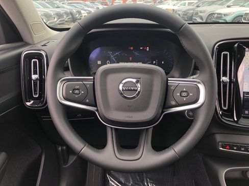 New 2026 Volvo XC40 B5 Core w/ Protection Package Premier AWD/4WD image 18