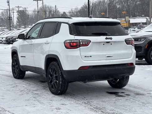 New 2026 Jeep Compass Latitude image 12
