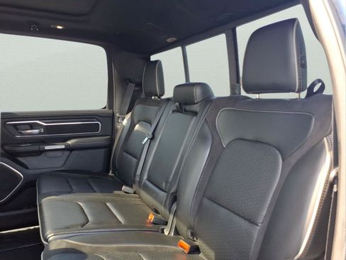 Used 2023 RAM 1500 Laramie AWD/4WD image 12