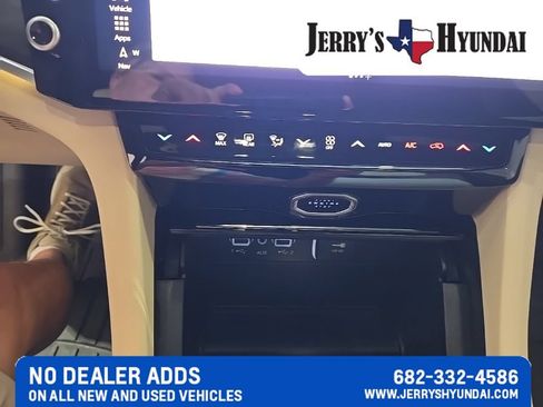 Used 2026 Jeep Grand Cherokee L Limited AWD/4WD image 13