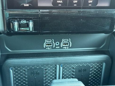 New 2026 RAM 2500 Laramie AWD/4WD image 38