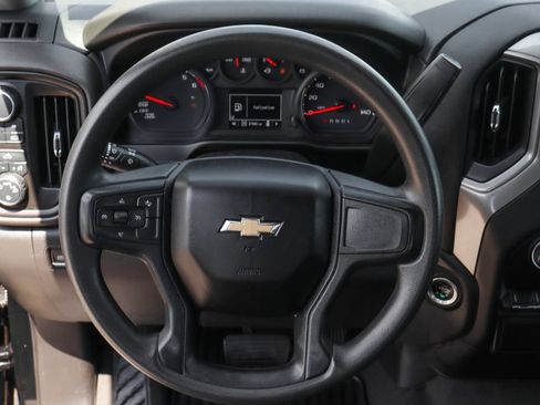 Used 2023 Chevrolet Silverado 1500 Custom AWD/4WD image 25