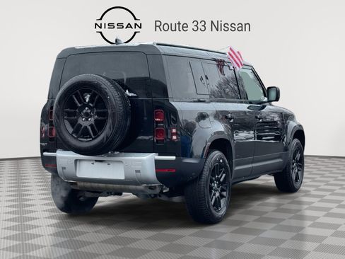 Used 2025 Land Rover Defender 110 S image 4