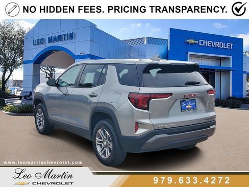 Used 2026 GMC Terrain Elevation FWD image 3