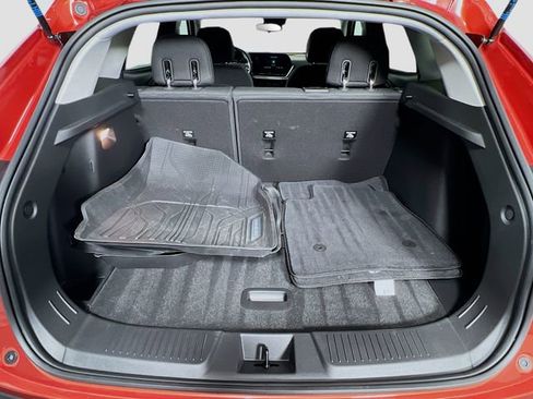 Used 2024 Chevrolet Trax LS w/ LS Convenience Package image 27