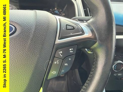 Used 2018 Ford Edge SEL AWD/4WD image 36