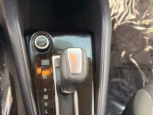 Certified 2021 Nissan Kicks S FWD image 26