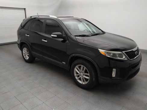 Used 2015 Kia Sorento LX AWD/4WD image 11