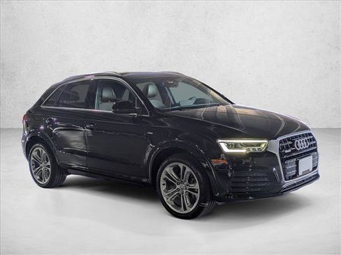 Used 2018 Audi Q3 2.0T Premium Plus w/ Premium Plus Package AWD/4WD image 3