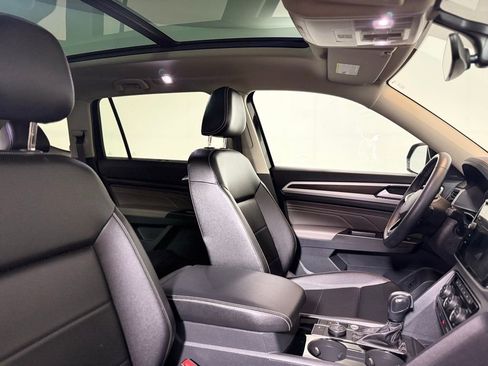 Used 2023 Volkswagen Atlas SE AWD/4WD image 25