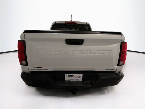 Used 2025 Chevrolet Colorado ZR2 w/ Technology Package AWD/4WD image 6