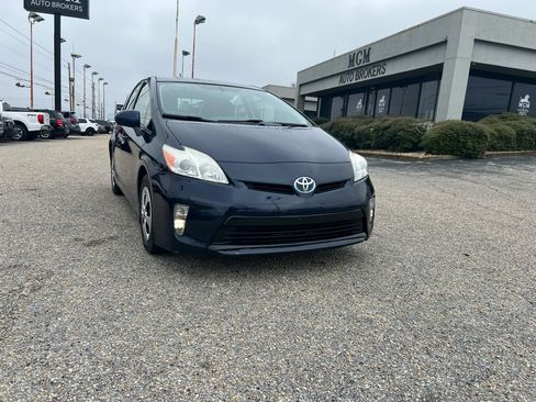 Used 2013 Toyota Prius Four image 2