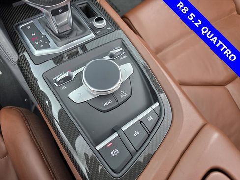 Used 2018 Audi R8 V10 image 23