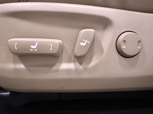 Used 2016 Toyota 4Runner Limited AWD/4WD image 14