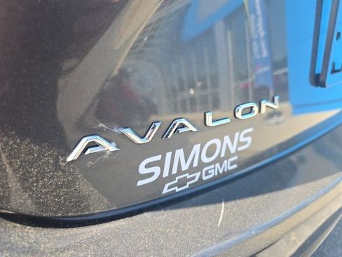 Used 2018 Toyota Avalon Limited FWD image 33