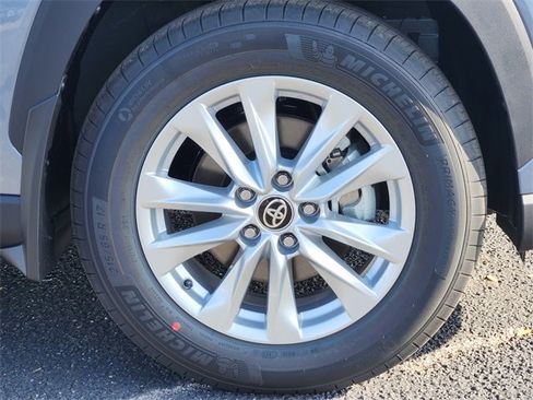 New 2026 Toyota Corolla Cross LE image 7