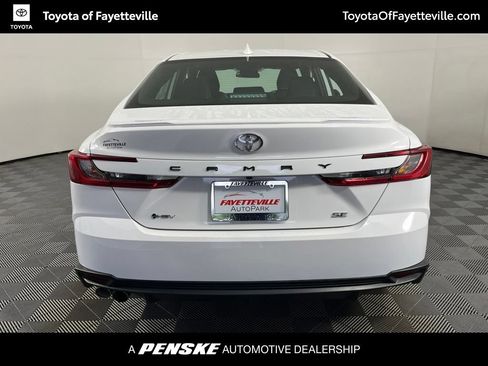 Certified 2025 Toyota Camry SE FWD image 4
