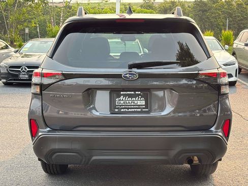 Used 2026 Subaru Forester Premium AWD/4WD image 4