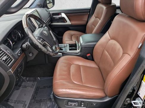 Used 2021 Toyota Land Cruiser AWD/4WD image 15