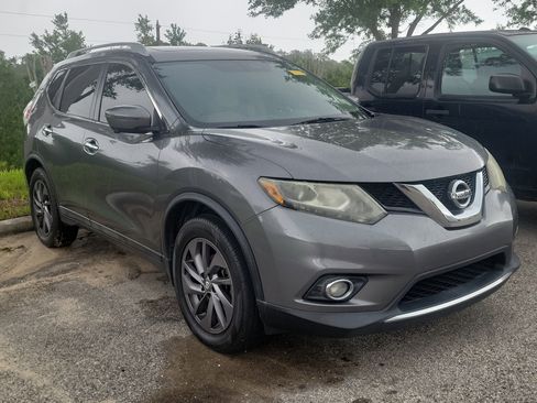 Used 2016 Nissan Rogue SL w/ SL Premium Package FWD image 2