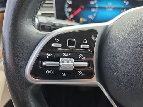 Certified 2022 Mercedes-Benz GLS 450 4MATIC image 21