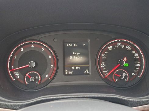 Used 2022 Volkswagen Passat 2.0T image 20