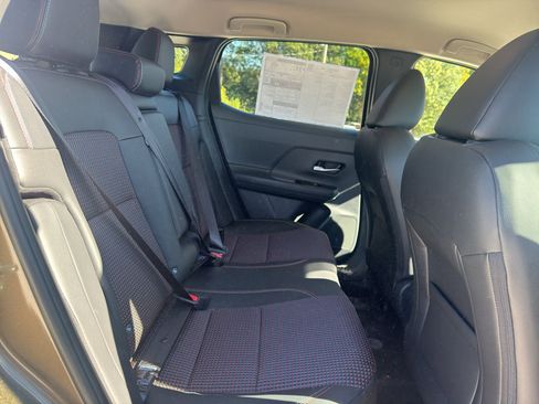 New 2026 Nissan Kicks SR w/ Cold Weather Package image 17