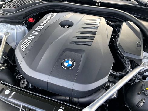 Used 2027 BMW 540i xDrive w/ M Sport Package AWD/4WD image 31