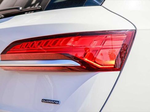 Certified 2025 Audi Q7 3.0T Premium Plus w/ Premium Plus Package AWD/4WD image 9
