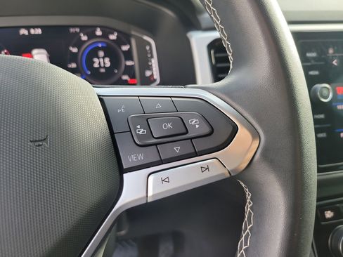 Used 2023 Volkswagen Atlas Cross Sport SE image 30