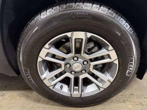 Used 2025 GMC Terrain Elevation AWD/4WD image 8