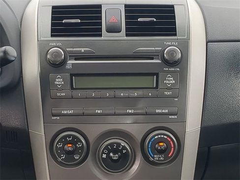 Used 2011 Toyota Corolla S image 17