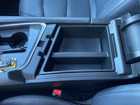 Used 2021 Buick Enclave Premium w/ Sun and Sites Package image 38