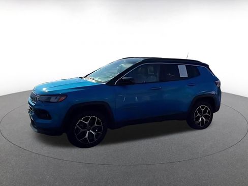 Used 2025 Jeep Compass Limited AWD/4WD image 9