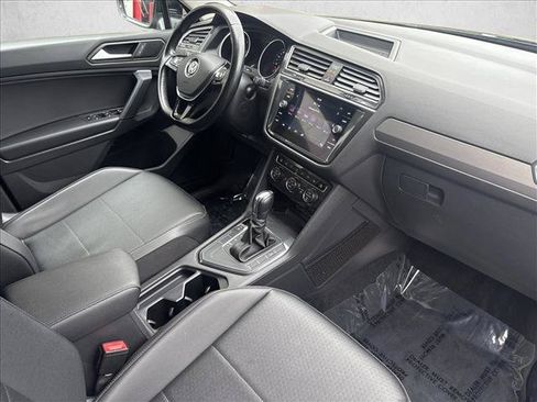 Used 2019 Volkswagen Tiguan SE FWD image 27