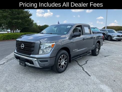 Used 2024 Nissan Titan SV w/ SV Convenience Package RWD image 1