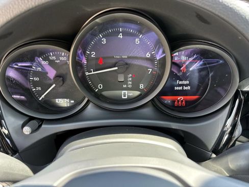 Certified 2026 Porsche Macan AWD/4WD image 30