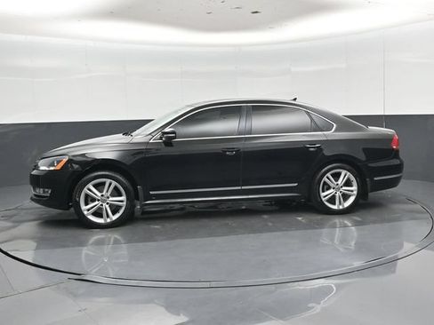 Used 2015 Volkswagen Passat 1.8T Sport FWD image 9